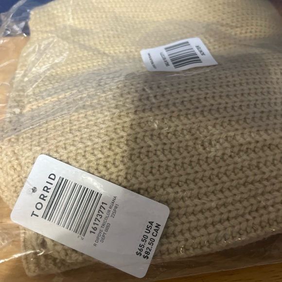 New Torrid Sweater, Open Front One size fits all,Tri-color sweater ready to ship - Picture 2 of 2